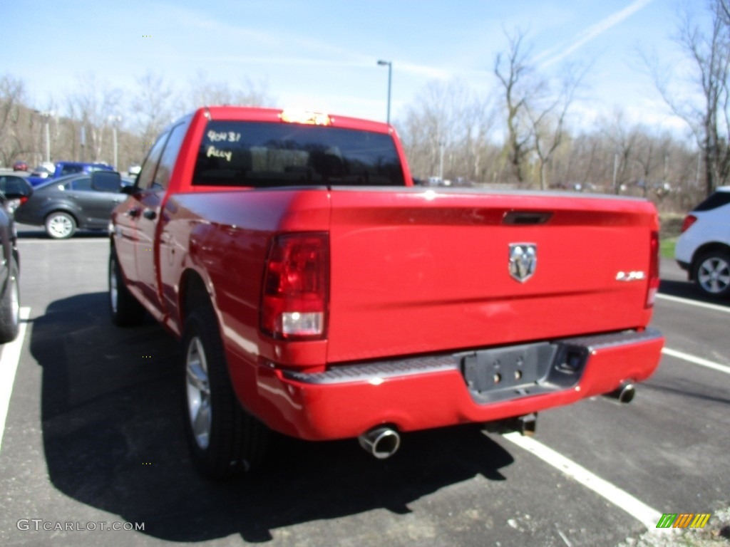 2013 1500 Express Quad Cab 4x4 - Flame Red / Black/Diesel Gray photo #4