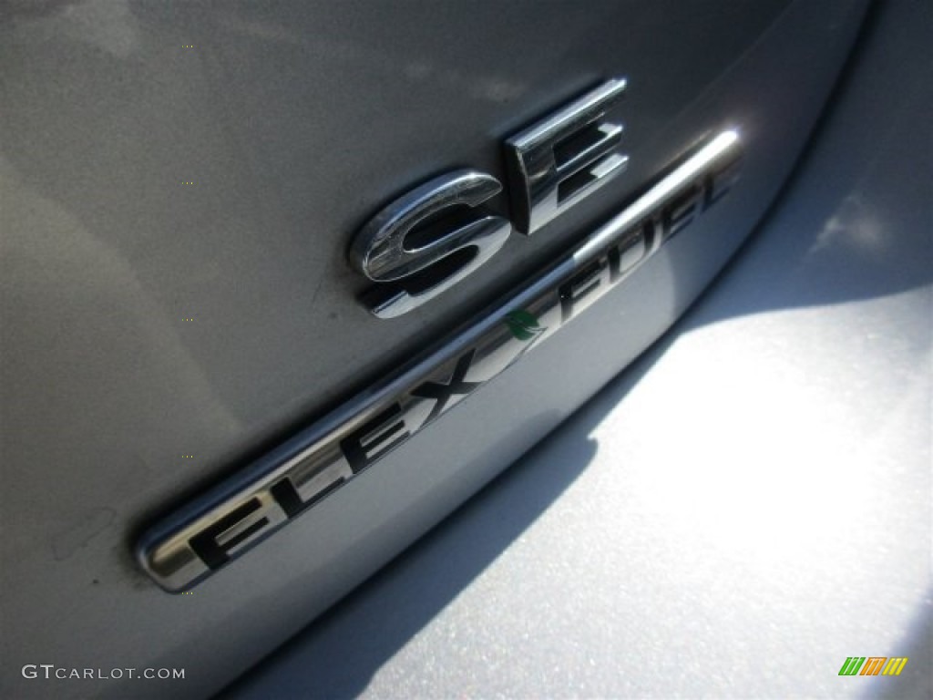 2015 Focus SE Hatchback - Ingot Silver Metallic / Charcoal Black photo #6