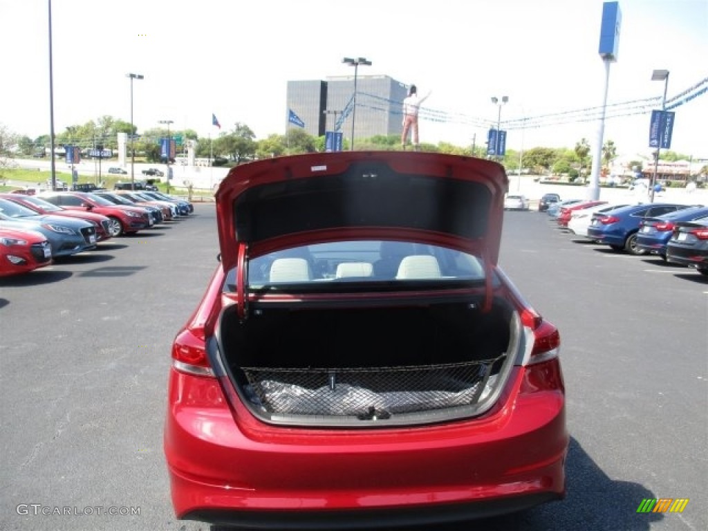 2017 Elantra SE - Red / Beige photo #9