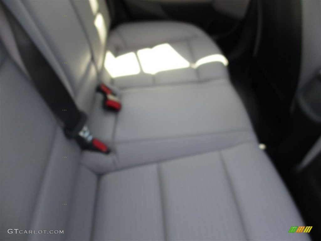 2017 Elantra Limited - Silver / Gray photo #14
