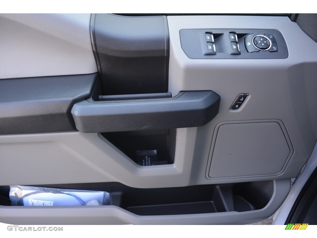 2016 F150 XL SuperCab 4x4 - Oxford White / Medium Earth Gray photo #7