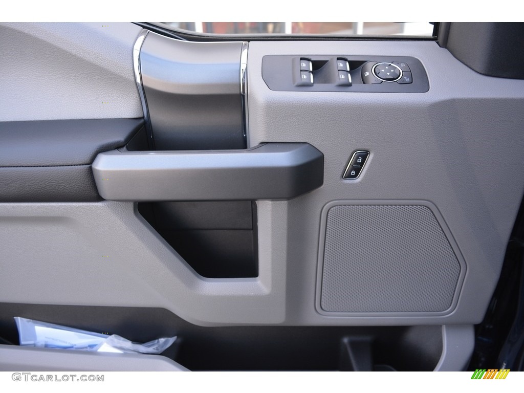 2016 F150 XLT SuperCrew 4x4 - Blue Jeans / Medium Earth Gray photo #7