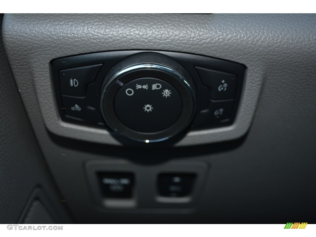 2016 F150 XLT SuperCrew 4x4 - Blue Jeans / Medium Earth Gray photo #19