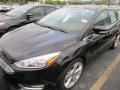 Shadow Black - Focus Titanium Hatch Photo No. 2