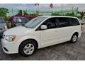 Stone White - Grand Caravan SXT Photo No. 35