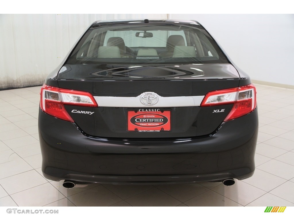 2013 Camry XLE V6 - Attitude Black Metallic / Ivory photo #20