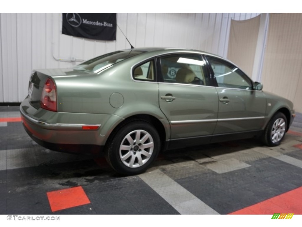 2003 Passat GLS Sedan - Fresco Green Metallic / Beige photo #7