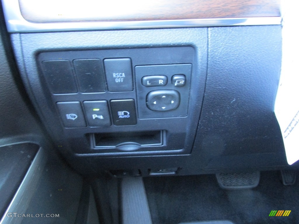 2016 Land Cruiser 4WD - Blue Onyx Pearl / Terra photo #35