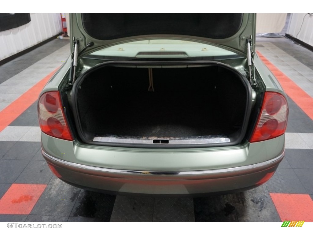 2003 Passat GLS Sedan - Fresco Green Metallic / Beige photo #21