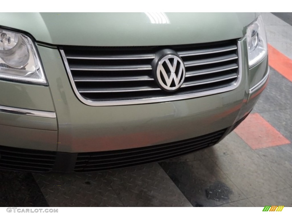 2003 Passat GLS Sedan - Fresco Green Metallic / Beige photo #46