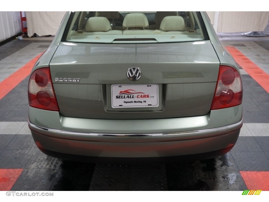2003 Passat GLS Sedan - Fresco Green Metallic / Beige photo #65
