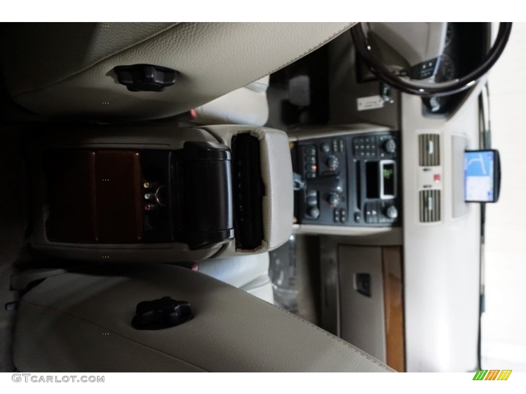 2005 XC90 V8 AWD - Titanium Gray Metallic / Taupe/Light Taupe photo #28