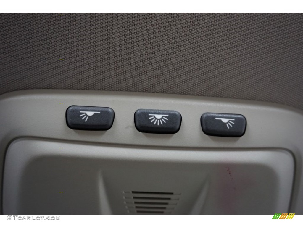2005 XC90 V8 AWD - Titanium Gray Metallic / Taupe/Light Taupe photo #46
