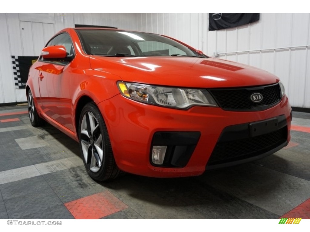 2010 Forte Koup SX - Racing Red / Black Sport photo #5