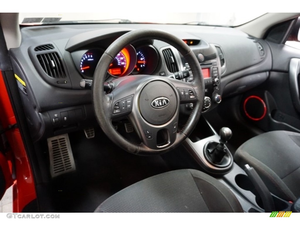 2010 Forte Koup SX - Racing Red / Black Sport photo #25