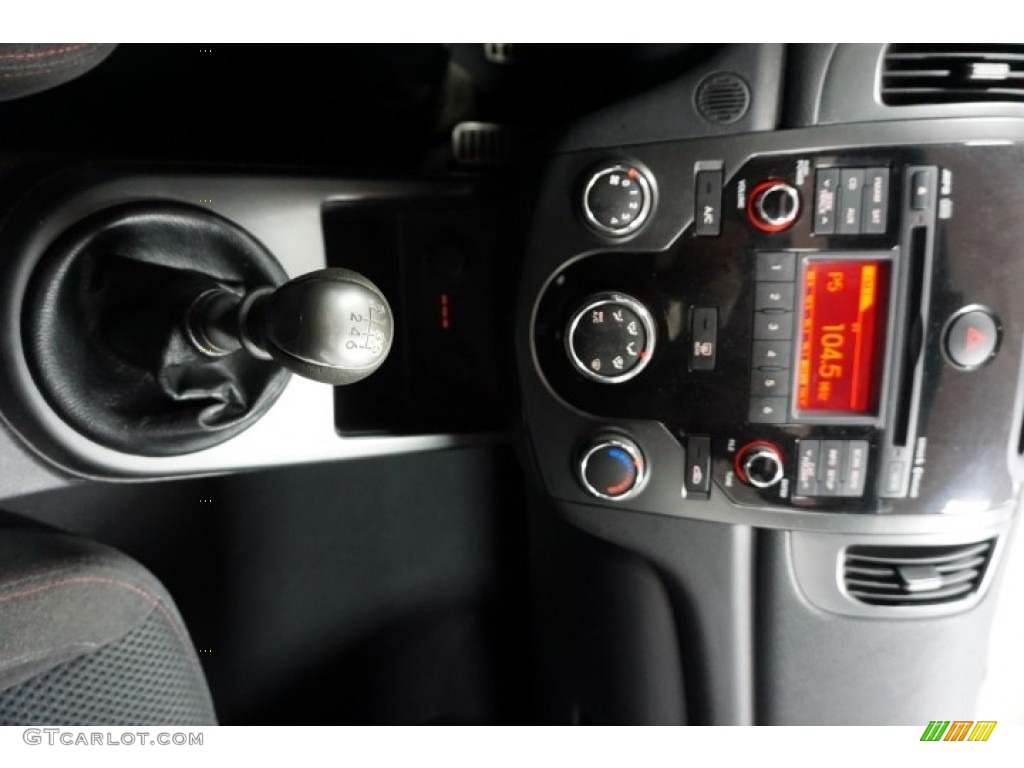 2010 Forte Koup SX - Racing Red / Black Sport photo #36