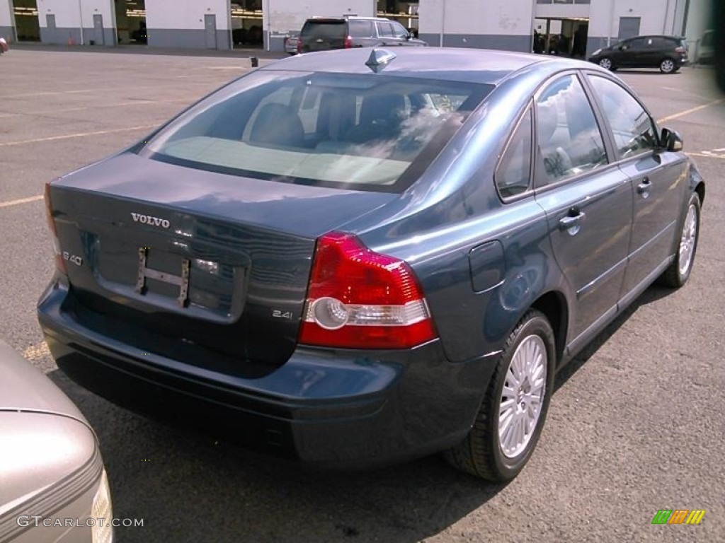 2005 S40 2.4i - Barents Blue Metallic / Off Black photo #2