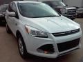 2016 Oxford White Ford Escape SE  photo #1