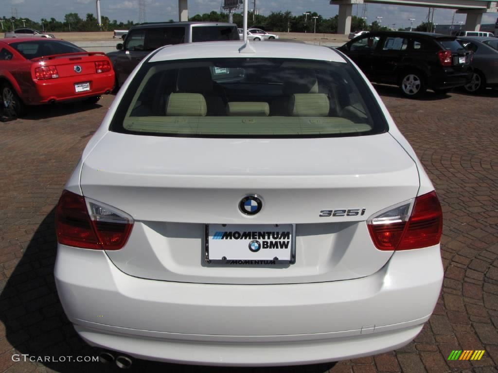 2006 3 Series 325i Sedan - Alpine White / Beige photo #12