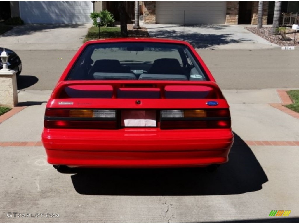 1993 Mustang SVT Cobra Fastback - Bright Red / Grey photo #8