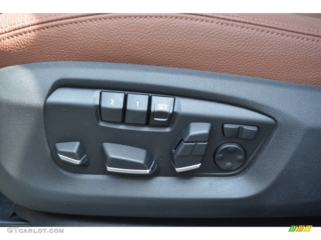 2016 BMW X5 xDrive50i Controls Photo #111778499
