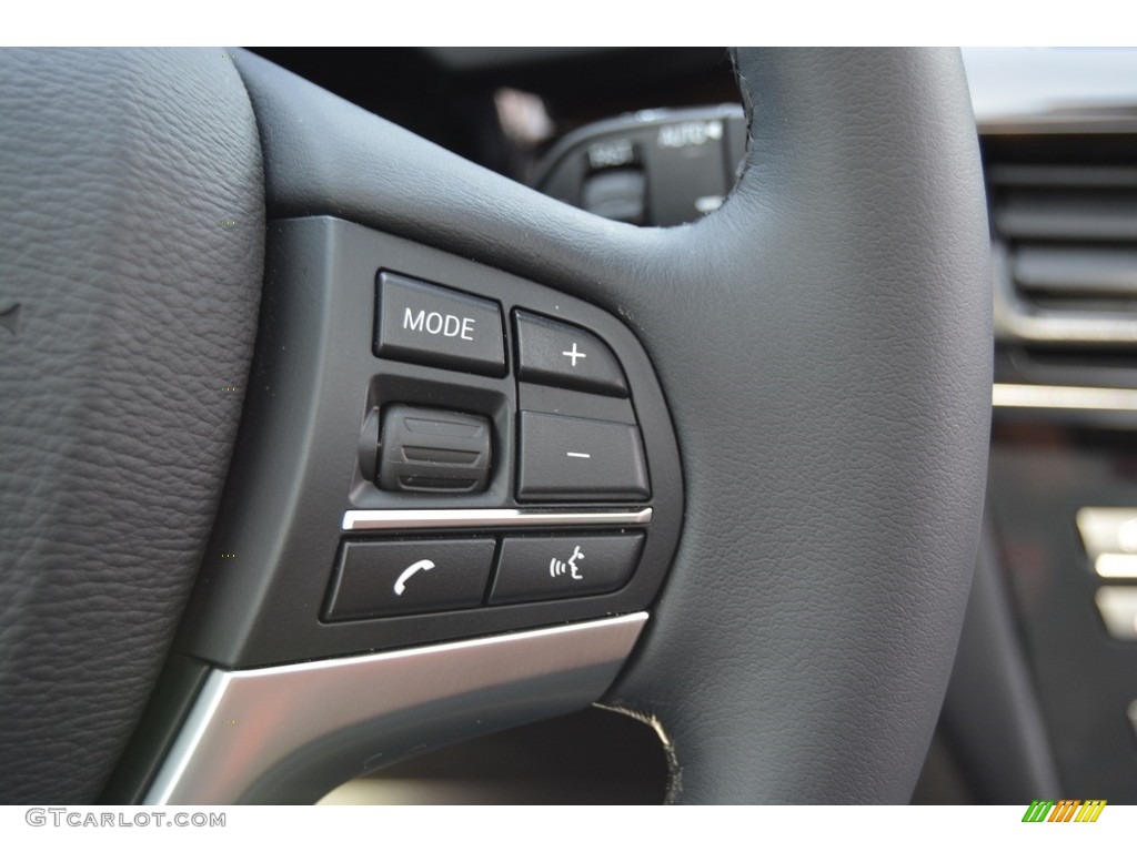 2016 BMW X5 xDrive50i Controls Photos