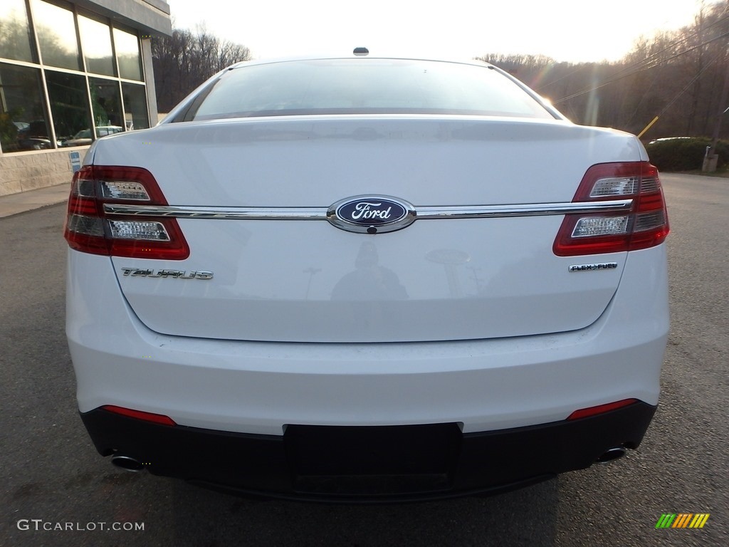 2015 Taurus SE - Oxford White / Dune photo #5