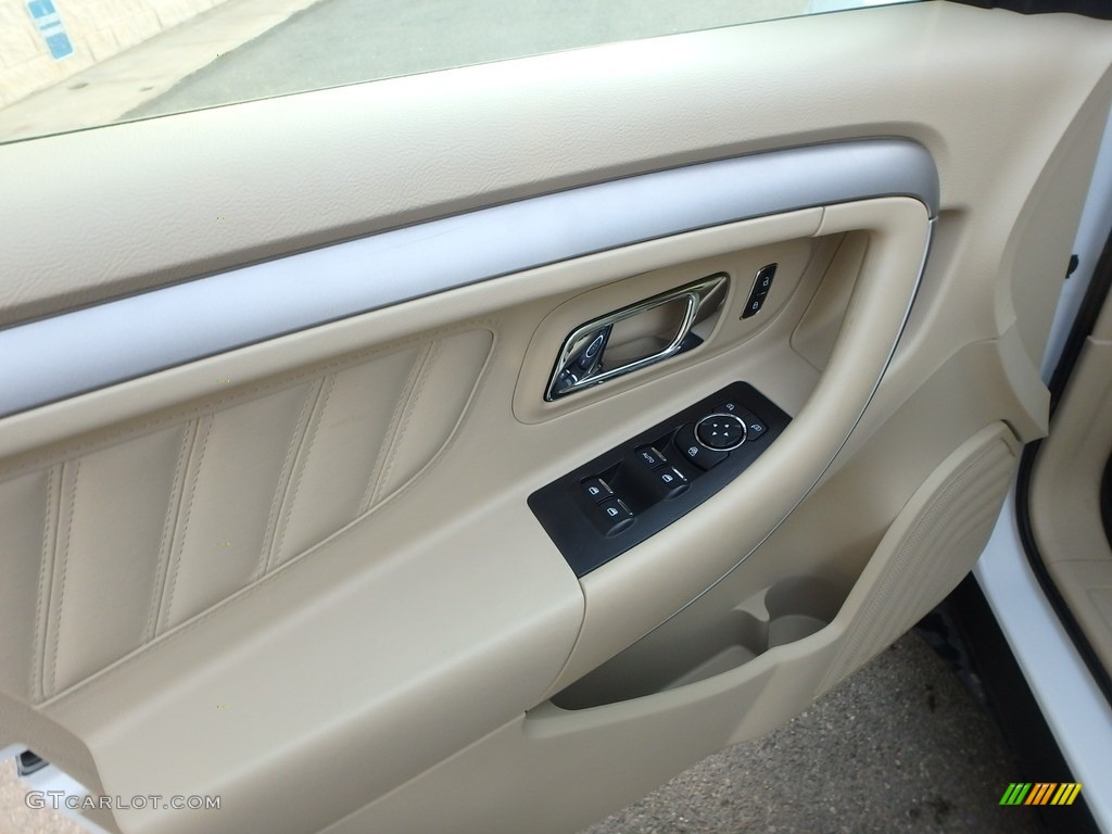 2015 Taurus SE - Oxford White / Dune photo #19