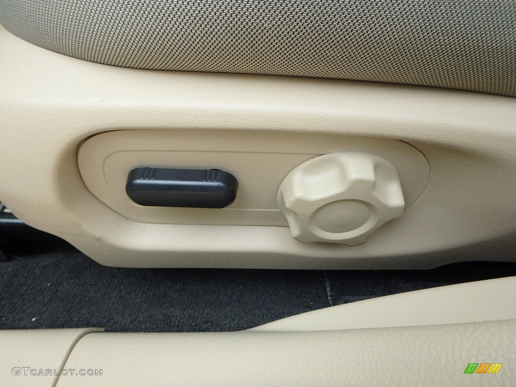 2015 Taurus SE - Oxford White / Dune photo #20