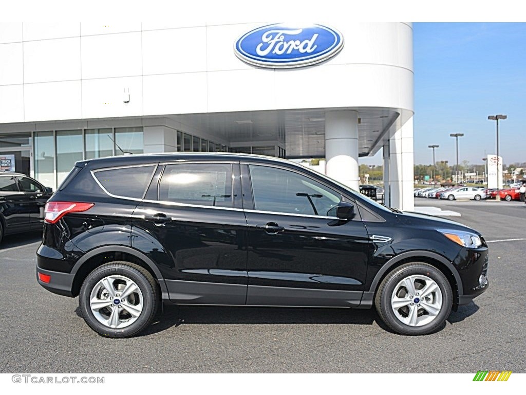 2016 Escape SE - Shadow Black / Medium Light Stone photo #2