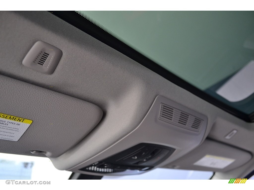 2016 5 Series 528i Sedan - Dark Graphite Metallic / Black photo #14