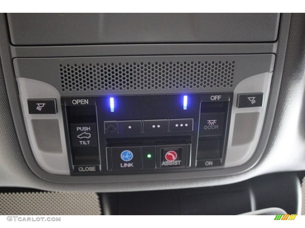 2016 Acura TLX 3.5 Advance SH-AWD Controls Photos