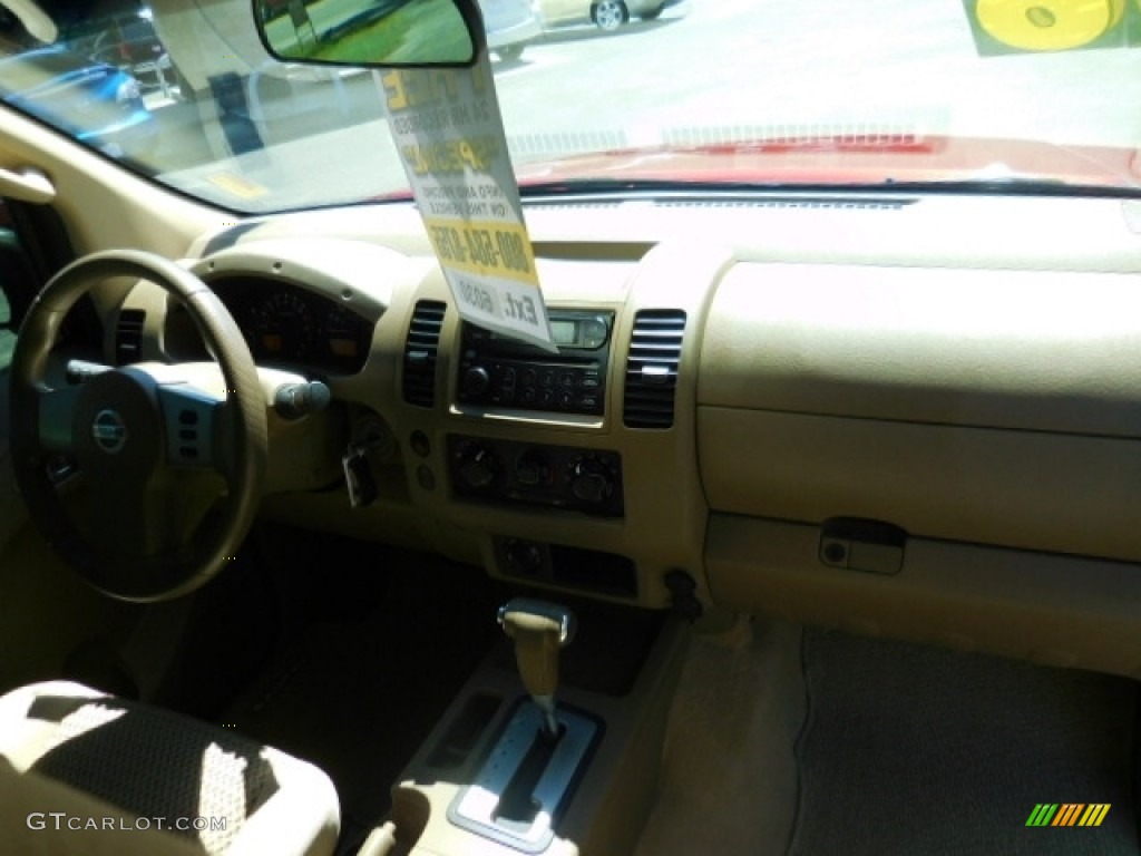2006 Frontier SE King Cab 4x4 - Red Brawn / Desert photo #11