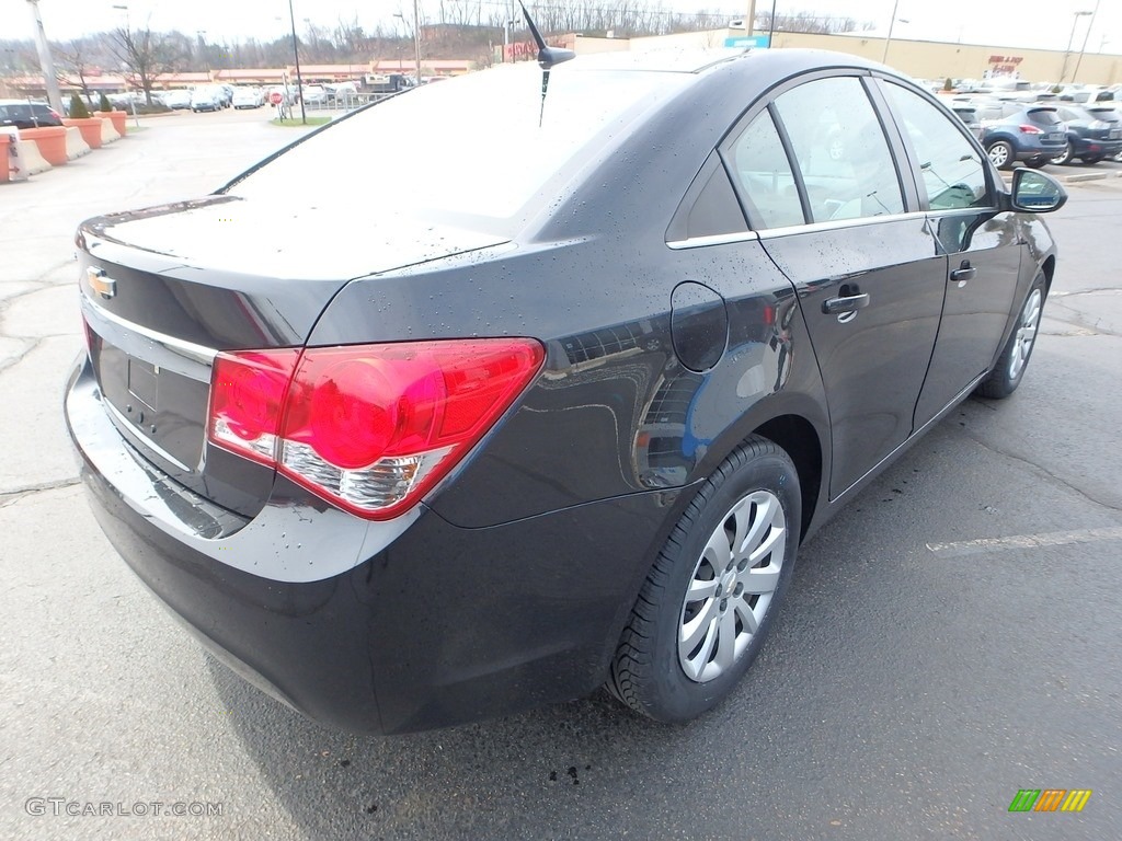 2011 Cruze LS - Taupe Gray Metallic / Jet Black/Medium Titanium photo #7