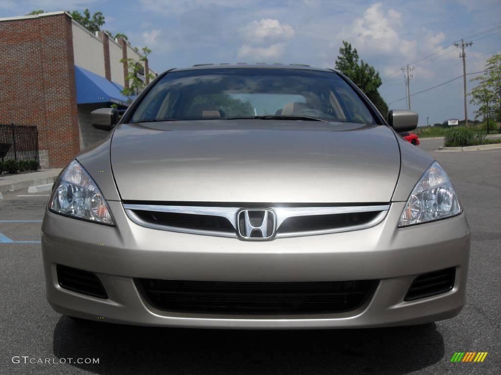 2006 Accord EX Sedan - Desert Mist Metallic / Ivory photo #3
