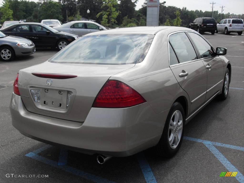 2006 Accord EX Sedan - Desert Mist Metallic / Ivory photo #6