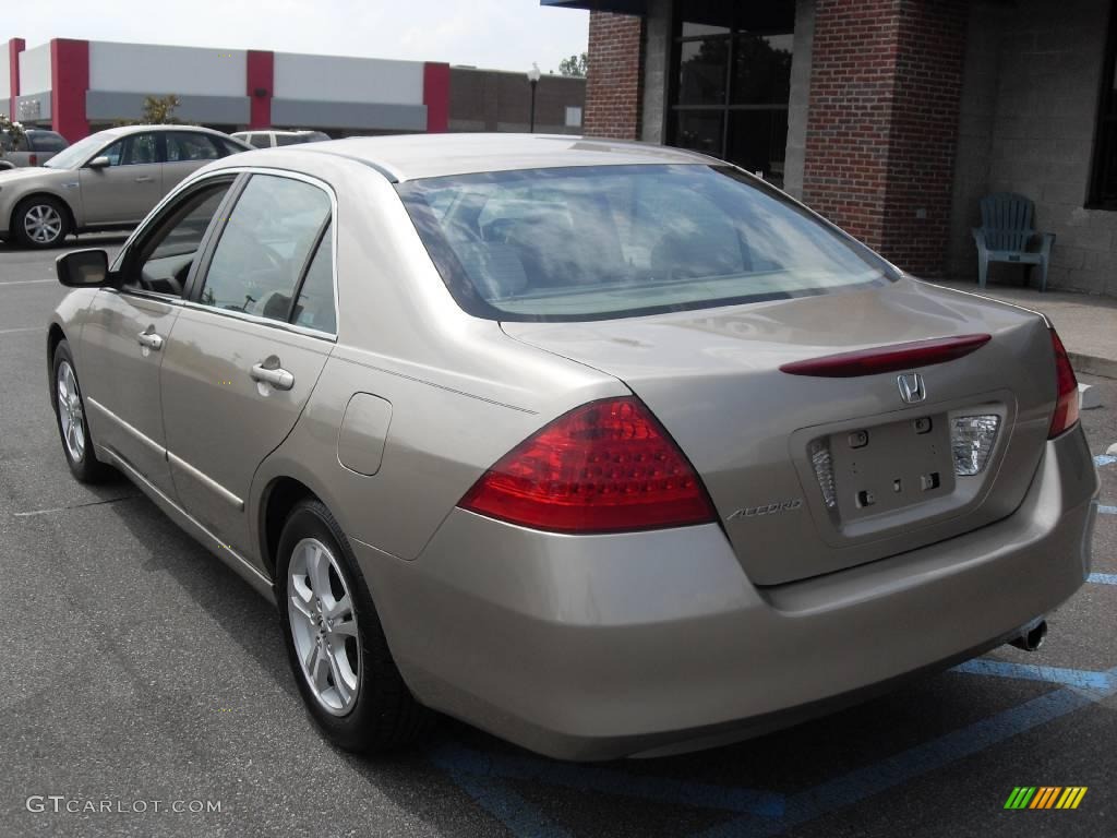 2006 Accord EX Sedan - Desert Mist Metallic / Ivory photo #8
