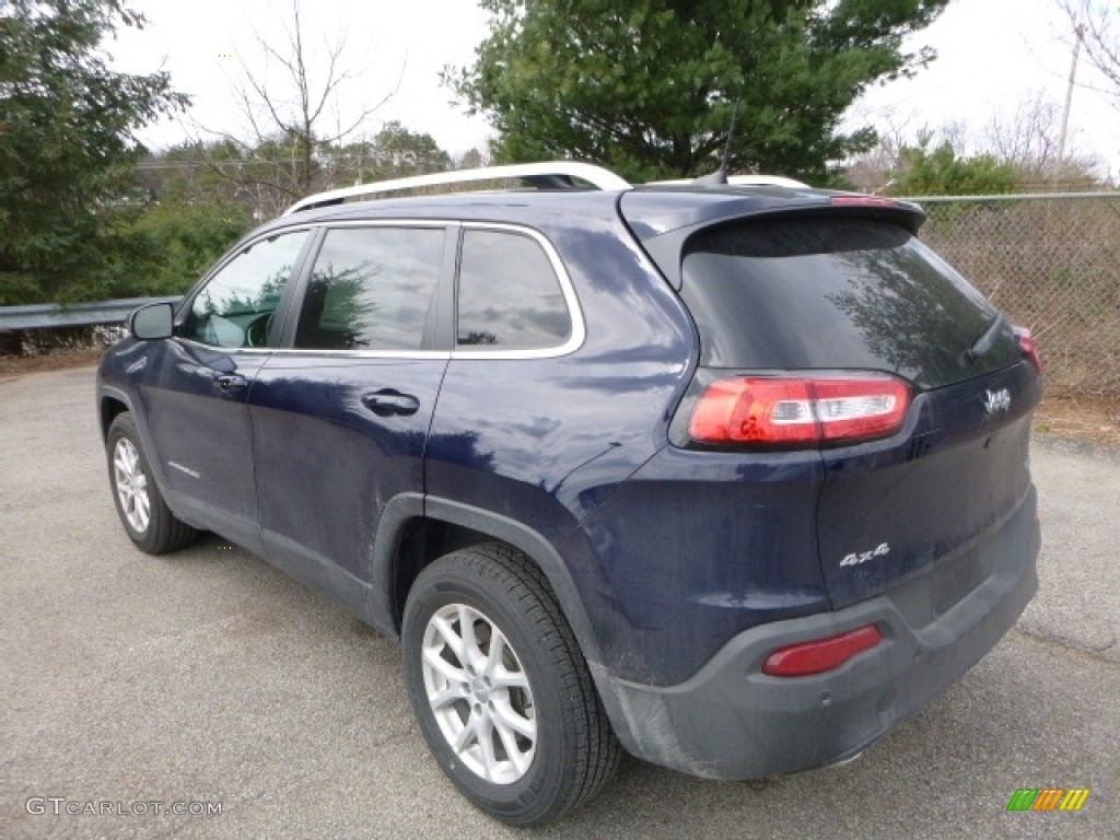 2016 Cherokee Latitude 4x4 - True Blue Pearl / Black photo #4