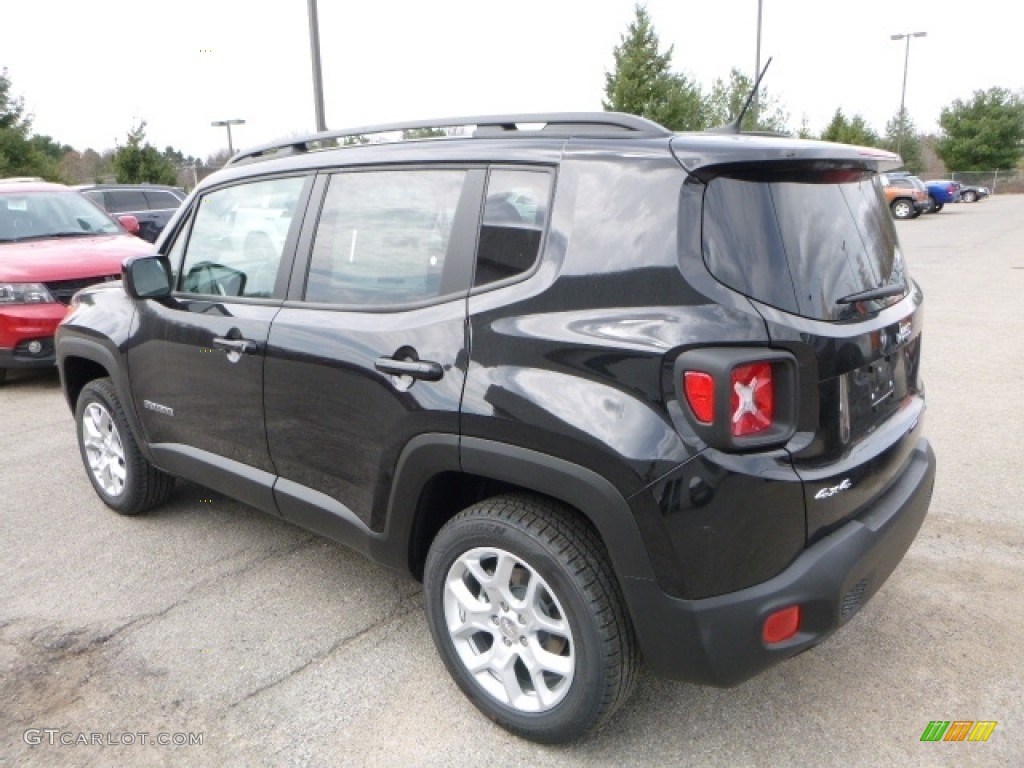 2016 Renegade Latitude 4x4 - Black / Black/Sandstorm photo #5