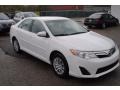 Super White - Camry LE Photo No. 7