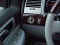 2004 Silver Birch Metallic Lincoln Navigator Luxury 4x4  photo #26