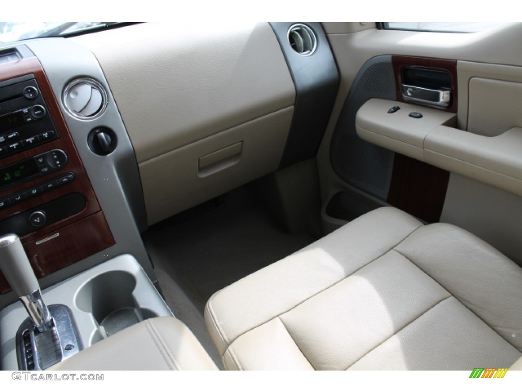 2007 F150 Lariat SuperCrew 4x4 - White Sand Tri-Coat / Tan photo #13