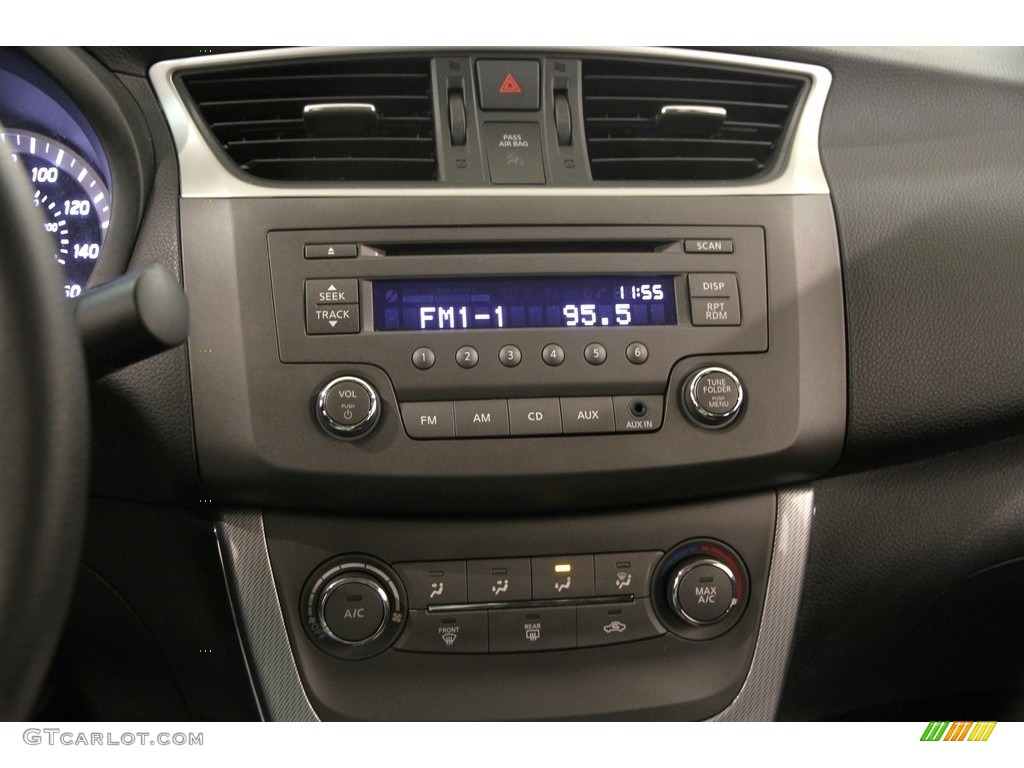 2013 Sentra SR - Red Brick / Charcoal photo #10