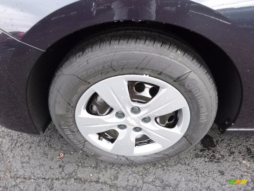 2016 Chevrolet Cruze LS Sedan Wheel Photos