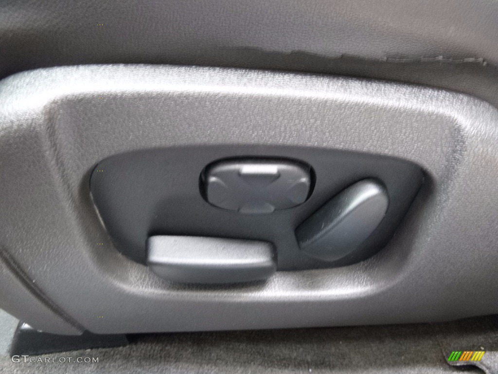 2011 MKS AWD - Sterling Gray Metallic / Charcoal Black photo #15