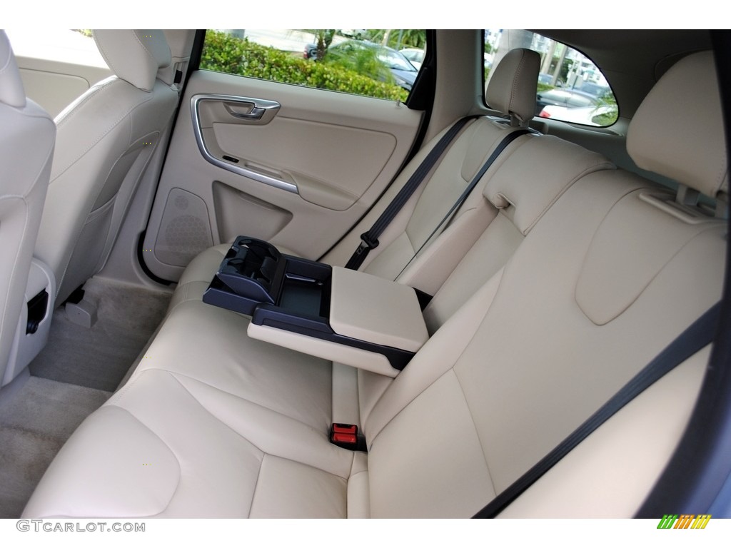 2016 Volvo XC60 T5 Drive-E Rear Seat Photo #111811886