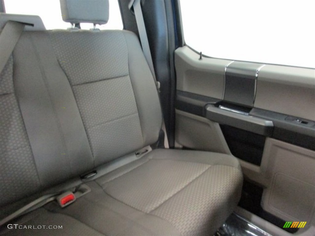 2016 F150 XLT SuperCrew 4x4 - Blue Jeans / Medium Earth Gray photo #19