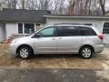 2004 Silver Shadow Pearl Toyota Sienna LE  photo #2