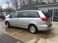 2004 Silver Shadow Pearl Toyota Sienna LE  photo #3