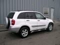 Super White - RAV4 4WD Photo No. 3